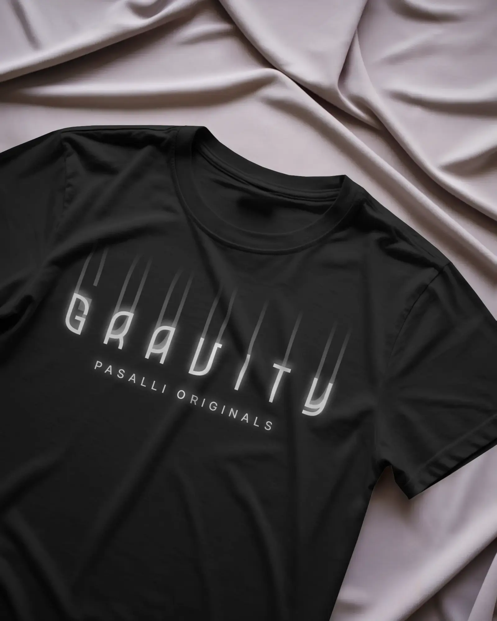 Heavy Oversized Organic T-Shirt - Black  - Front Print  - Freestyler Heavy Oversized T-Shirt ST/ST Shirtee